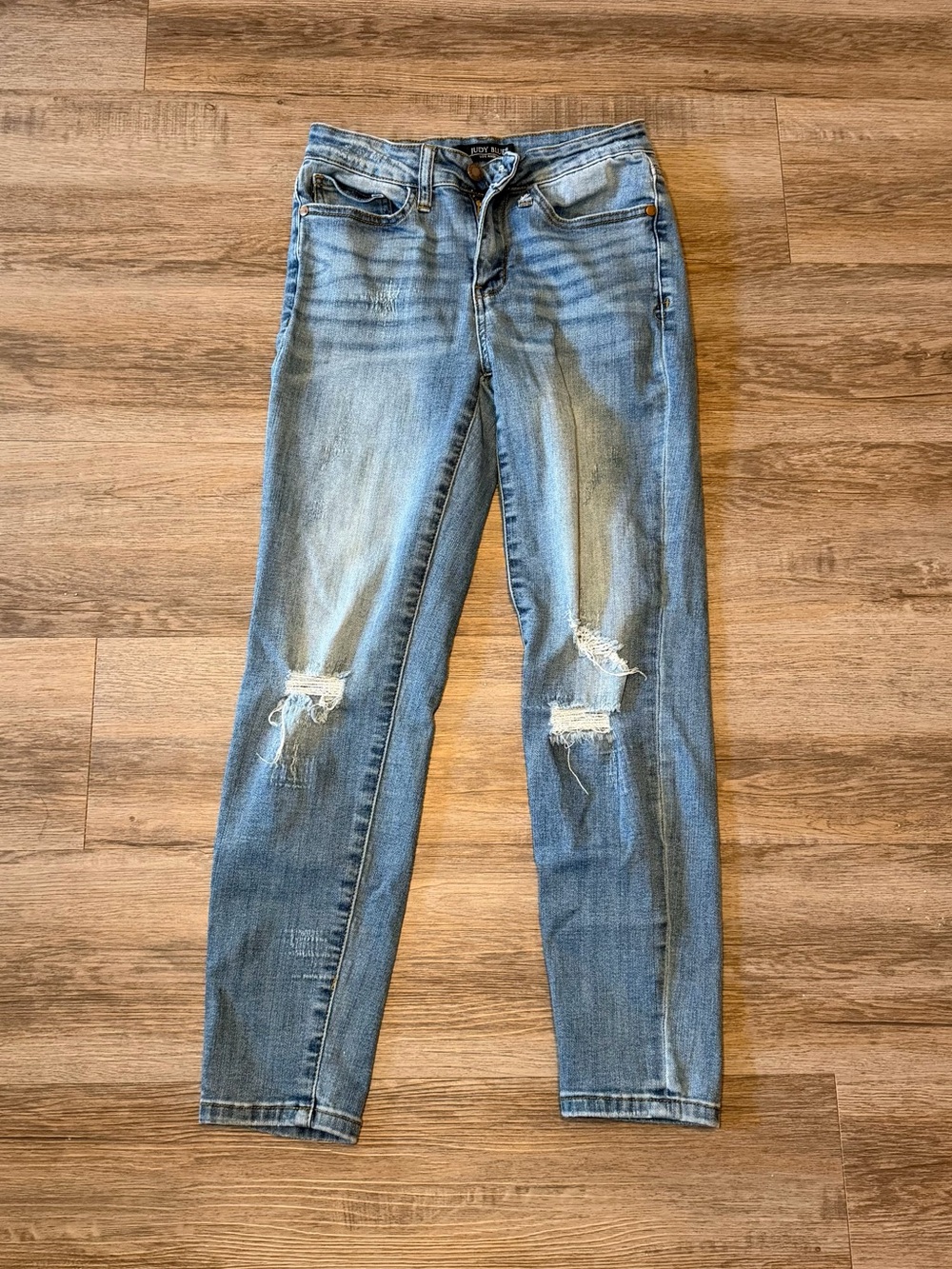 Judy Blue Relaxed Fit Women's Distressed Skinny Jeans Size 27